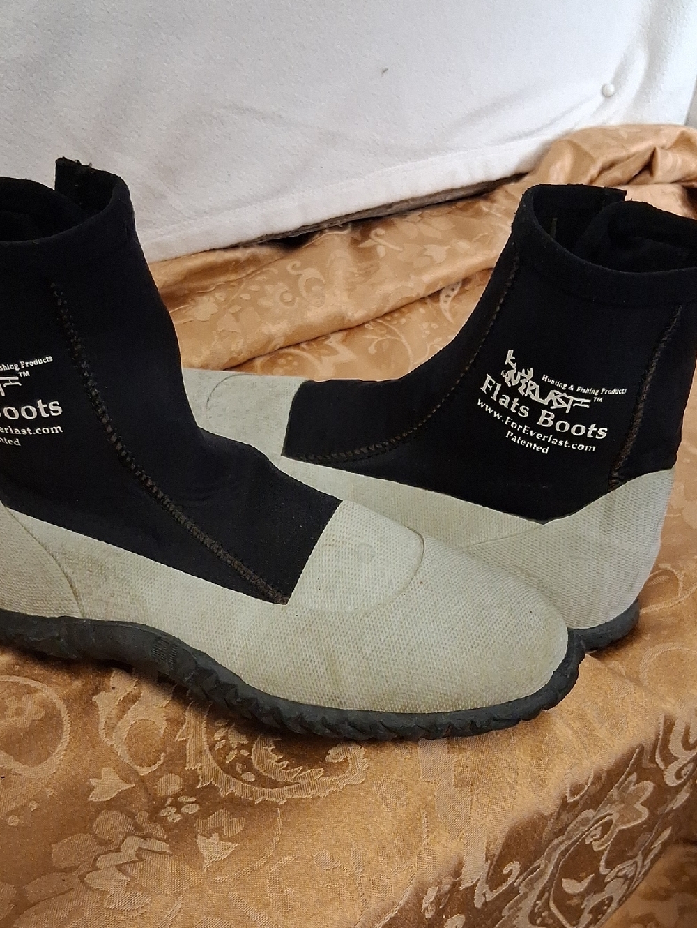 Everlast Men's Black & Gray Flats Boots Hunting And Fishing Zipper,weighted
